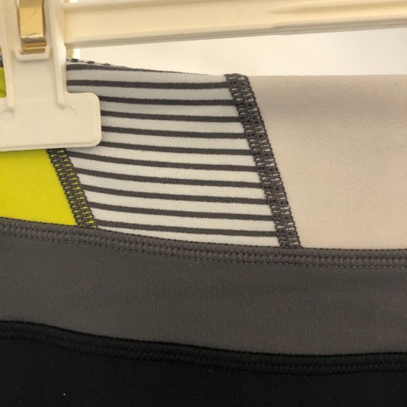 Black Reversible Lululemon Groove Pant Flare - Picture 3 of 6